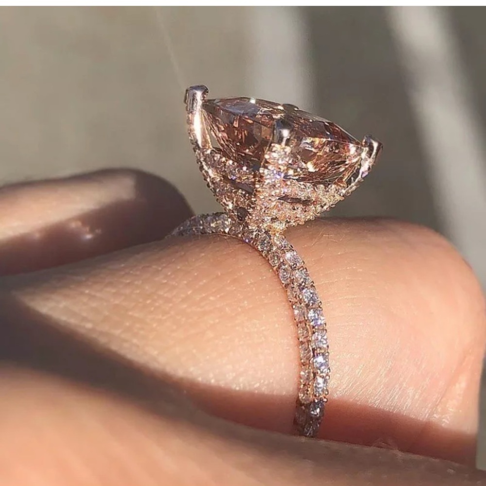 18k Rose gold Ring white sapphire women ring 6ct - Picture 2 of 7